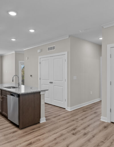 Luxury Apartment Exterior with Swimming Pool